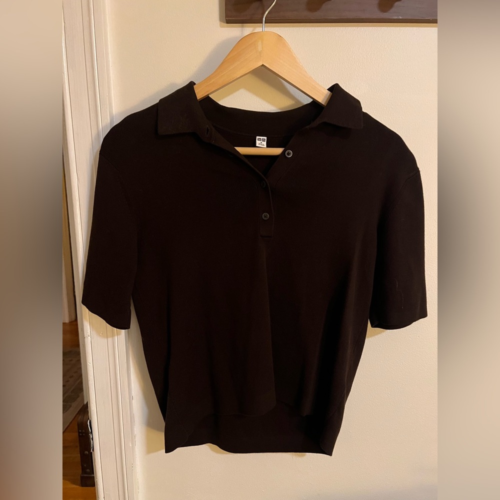 Uniqlo Cropped Brown Top